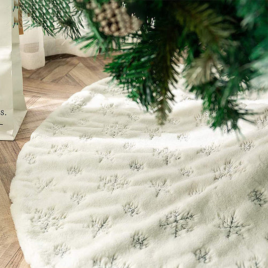 Snowflake Velvet Tree Skirt